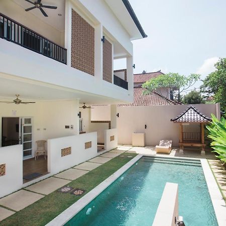 Bed and Breakfast Donguri House Bali Джимбаран Экстерьер фото