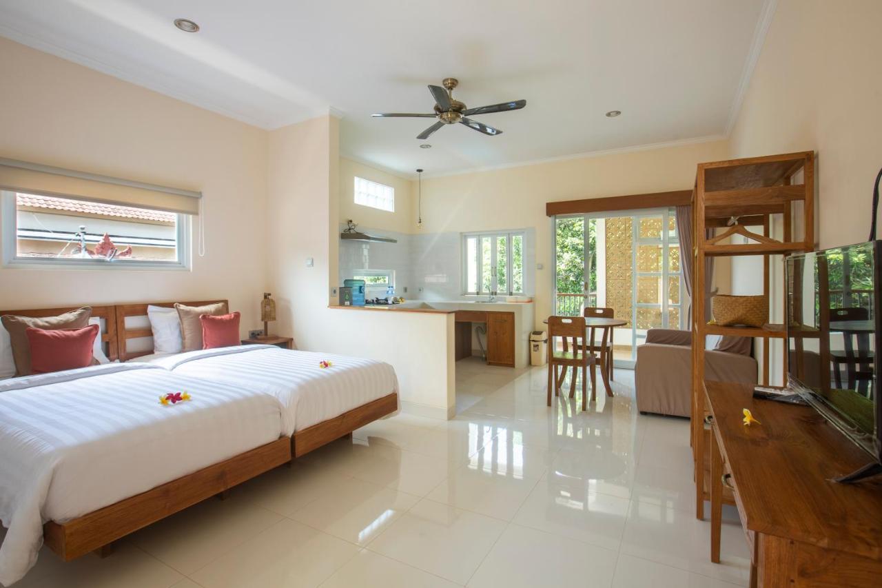 Bed and Breakfast Donguri House Bali Джимбаран Экстерьер фото